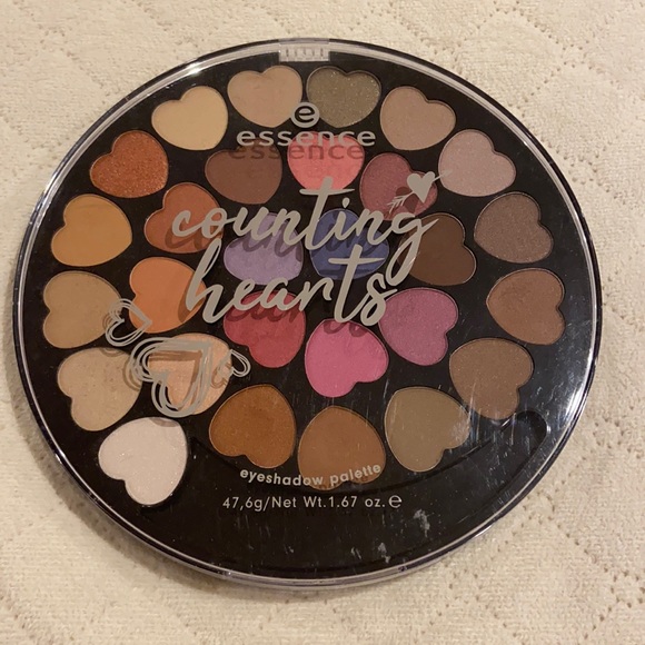 Essence - counting hearts - love you a latte - Picture 4 of 8